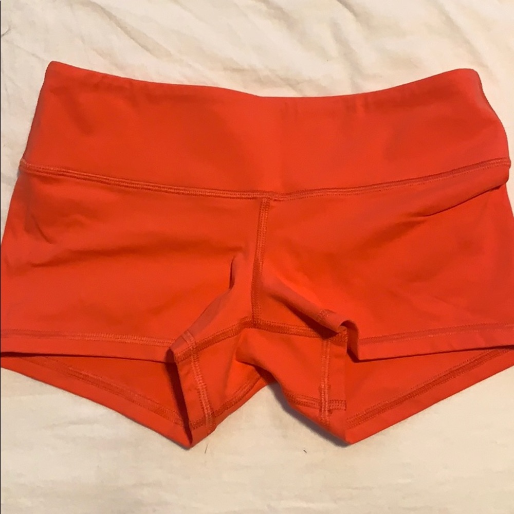 Fleos- Never been worn